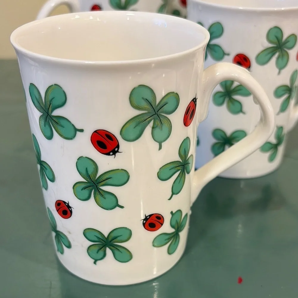 Vintage Red Sea Intl Shamrocks and Ladybug Ceramic Mug Set. 5 mugs. - Picture 3 of 6